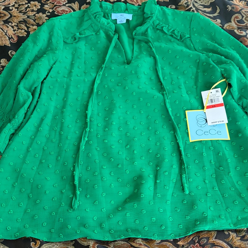 NWT CeCe Emerald Green Textured Blouse